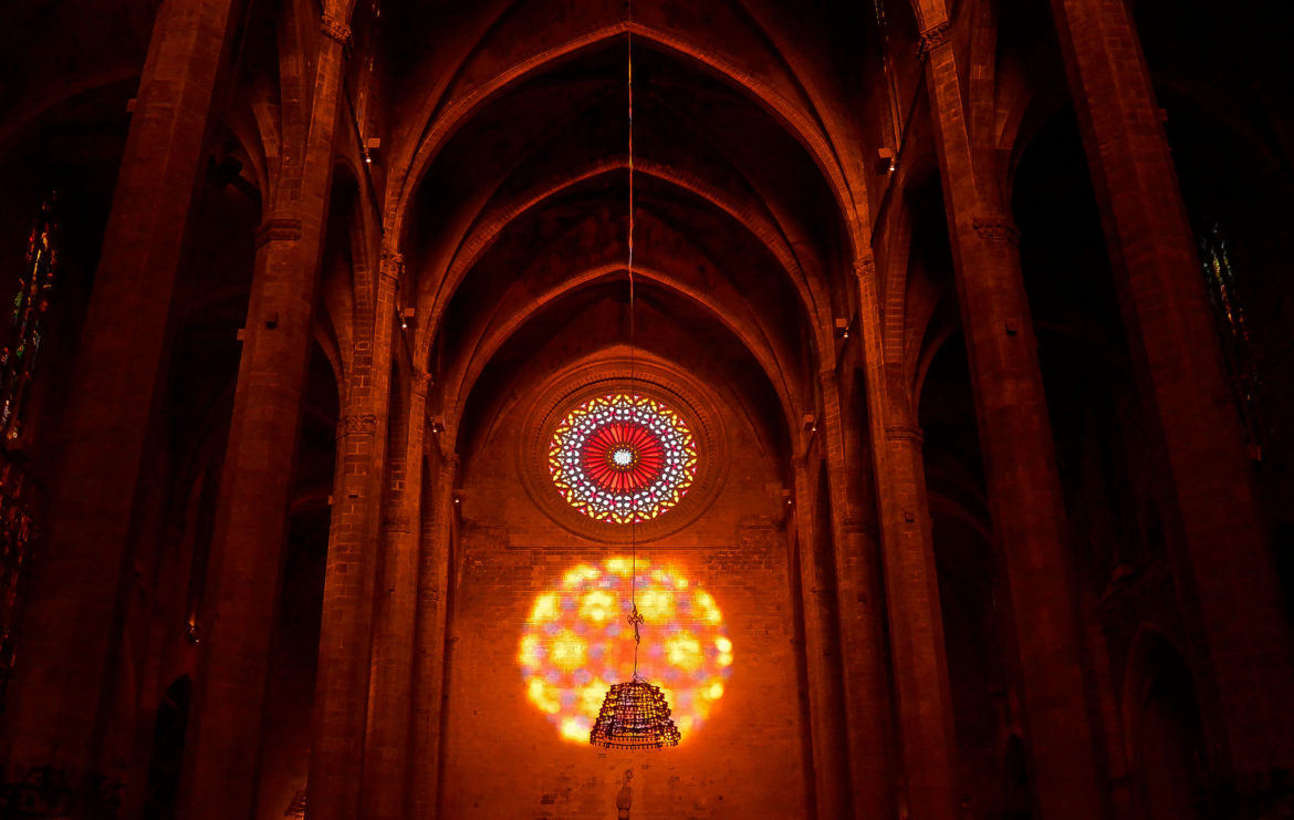 El espectaculo del ocho de la Catedral de Mallorca